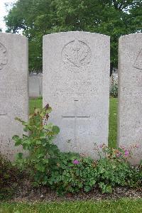 Lijssenthoek Military Cemetery - Beard, W