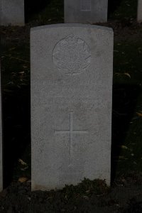 Lijssenthoek Military Cemetery - Beaty-Pownall, George Ernest