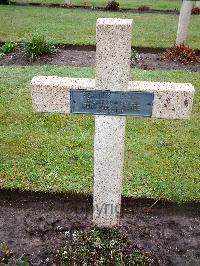 Lijssenthoek Military Cemetery - Beauquis, Eugene