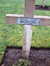 Lijssenthoek Military Cemetery - Beauvais, Fernand