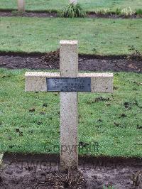 Lijssenthoek Military Cemetery - Beauvis, Sylvain