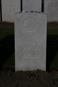 Lijssenthoek Military Cemetery - Beaver, Wilfred Norman