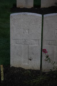 Lijssenthoek Military Cemetery - Beecham, A J