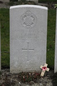 Lijssenthoek Military Cemetery - Bell, Charles Frederick