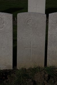 Lijssenthoek Military Cemetery - Bell, E