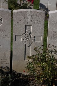 Lijssenthoek Military Cemetery - Bell, F