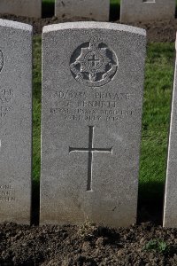 Lijssenthoek Military Cemetery - Bennett, F