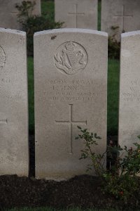 Lijssenthoek Military Cemetery - Bennett, F