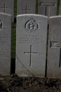 Lijssenthoek Military Cemetery - Bennett, George