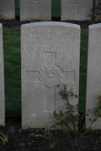 Lijssenthoek Military Cemetery - Bennett, William