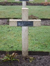 Lijssenthoek Military Cemetery - Benoit, Jean