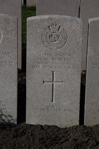 Lijssenthoek Military Cemetery - Benzey, Harry William