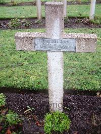 Lijssenthoek Military Cemetery - Bergues, Emile