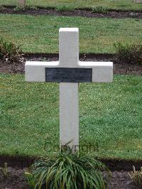 Lijssenthoek Military Cemetery - Bertin, Desire