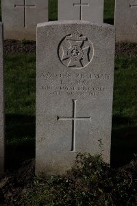 Lijssenthoek Military Cemetery - Best, T P