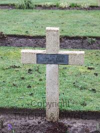 Lijssenthoek Military Cemetery - Beziat, Armand