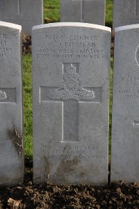 Lijssenthoek Military Cemetery - Bidmead, W J