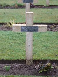 Lijssenthoek Military Cemetery - Bignon, Lucien