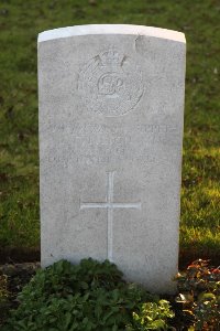 Lijssenthoek Military Cemetery - Bilton, Joseph Frederick