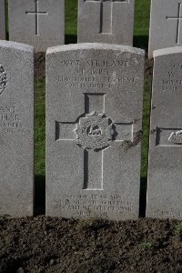 Lijssenthoek Military Cemetery - Bird, F