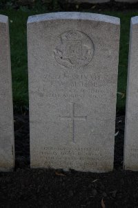 Lijssenthoek Military Cemetery - Bishop, J W