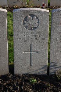 Lijssenthoek Military Cemetery - Blanchard, E