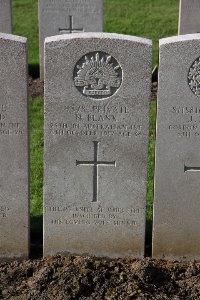 Lijssenthoek Military Cemetery - Blank, Norman