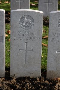 Lijssenthoek Military Cemetery - Bloomer, G