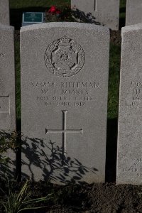 Lijssenthoek Military Cemetery - Boakes, W T