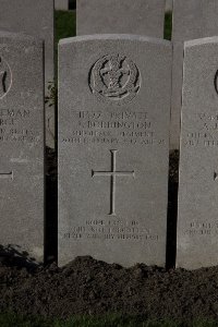 Lijssenthoek Military Cemetery - Boddington, J