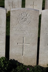 Lijssenthoek Military Cemetery - Boffey, J