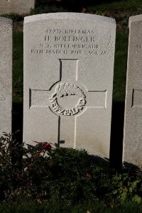 Lijssenthoek Military Cemetery - Bollinger, Herman