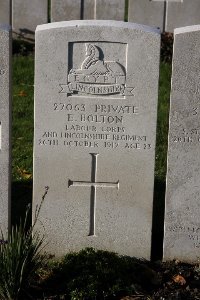 Lijssenthoek Military Cemetery - Bolton, Edmund