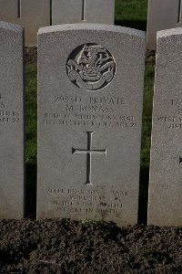 Lijssenthoek Military Cemetery - Bonass, Meggison