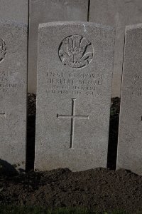 Lijssenthoek Military Cemetery - Booth, Herbert