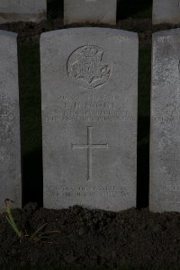 Lijssenthoek Military Cemetery - Booth, Robert Henry