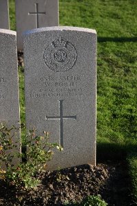 Lijssenthoek Military Cemetery - Booth, William