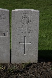 Lijssenthoek Military Cemetery - Bottrill, F H