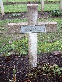 Lijssenthoek Military Cemetery - Boue, Clainon