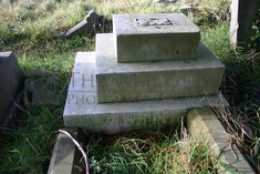 SOUTHAMPTON OLD CEMETERY - BEAZLEY, S