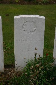 Dury Mill British Cemetery - Brackenbury, W