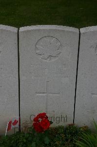 Dury Mill British Cemetery - Choisnet, T C