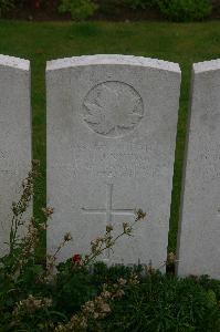 Dury Mill British Cemetery - Dinning, T J