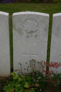 Dury Mill British Cemetery - Eastwell, G E