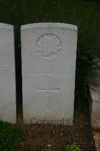 Dury Mill British Cemetery - Falk, J E