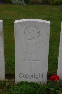 Dury Mill British Cemetery - Gilliatt, J H