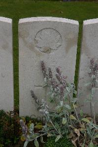 Dury Mill British Cemetery - Green, F