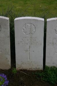 Dury Mill British Cemetery - Howell, A E