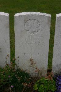 Dury Mill British Cemetery - Isiah, P