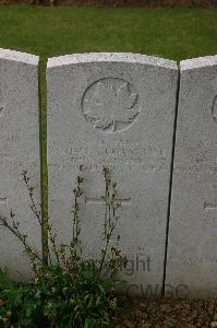 Dury Mill British Cemetery - Lamb, William Sterling